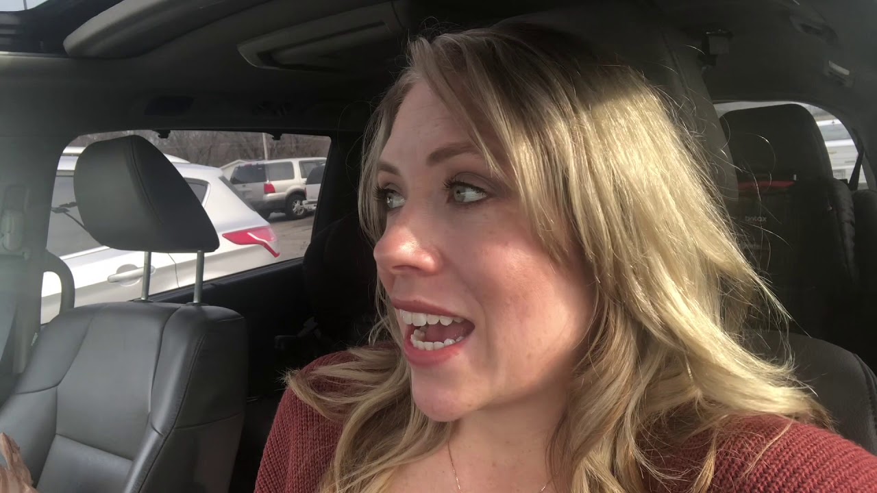 Lost Appendages, Cringe Worthy Words, and TURKEY!  Thanksgiving Vlog 4