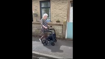 Walking with and without Rollz