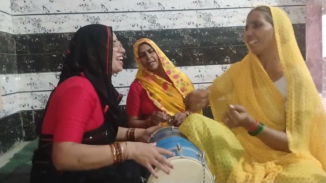 बुढ़िया भज🥰🥰 ले सीता राम🙏🙏 उमर तेरी राम भजन की है 🙂🙂#यूट्यूब #राधे राधे #shashi bhajan official #
