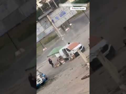 Russian drone appears to <strong>chase</strong> street vendor in Ukraine before exploding #shorts