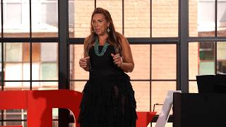 الأداء ليس إسقاطًا بل تواصل | إليزابيث غارلاند | TEDxABQ
