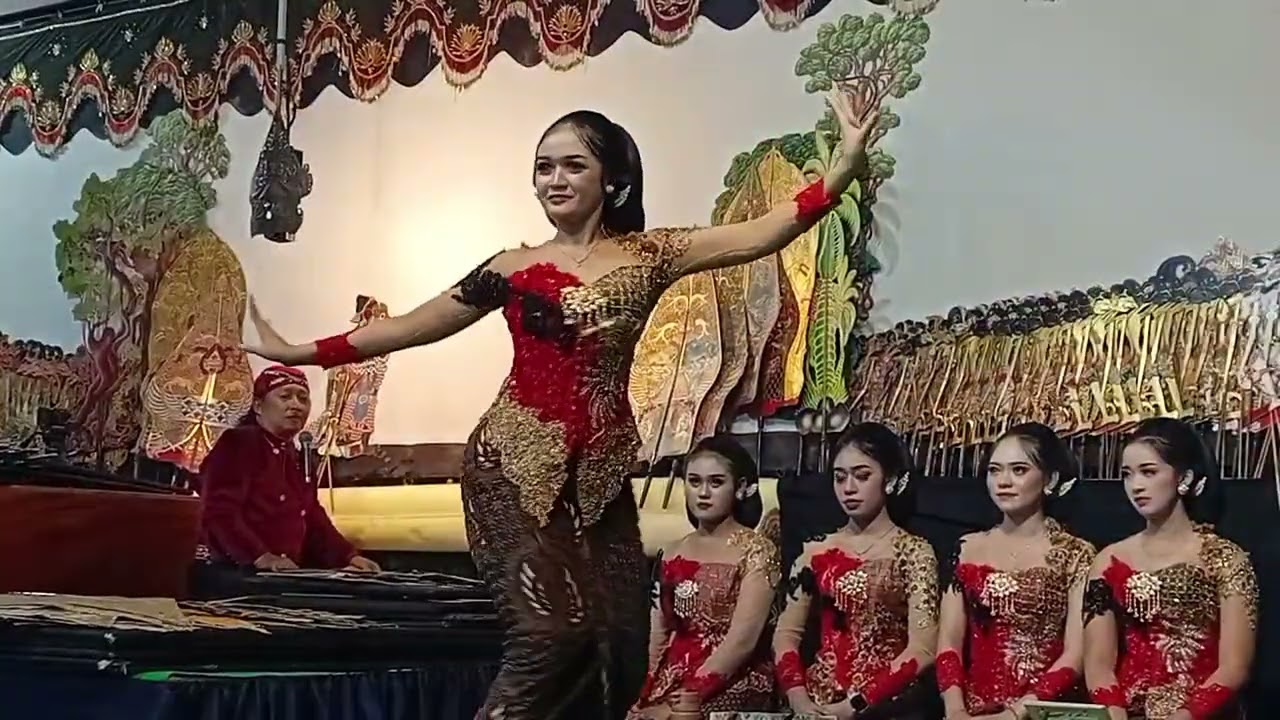 Sorotan 3.02.04 - 3.07.06 dari 🔴🟢▶️Live pentas pagelaran Wayang Kulit  di Ds.Nglegok Nglegok Blitar