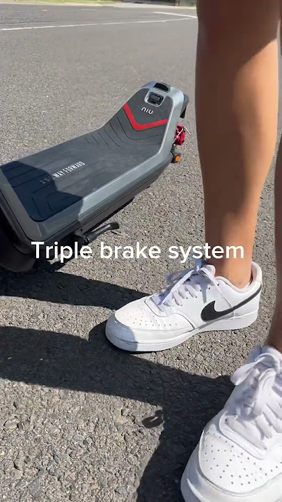 Max advantage with the NIU KQi3 Max. 🛴💨 #NIU #EScooter #Maximum