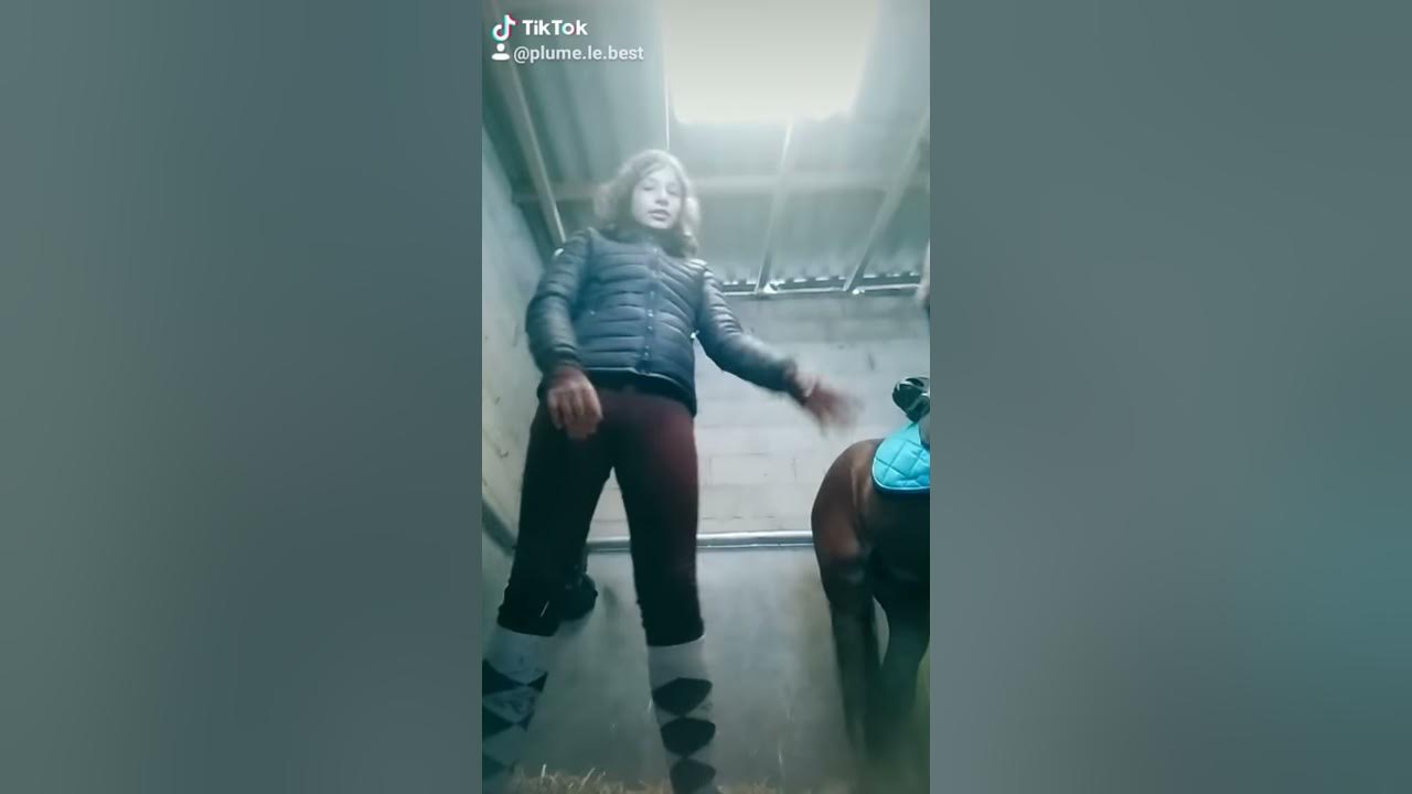 petit Tik tok avec Pumba - YouTube