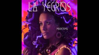 Video thumbnail of "La Yegros - Sueñitos - feat. Sabina Scuba, Puerto Candelaria"