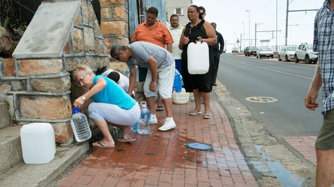 Résultat de recherche d'images pour "pénurie d'eau au cap"