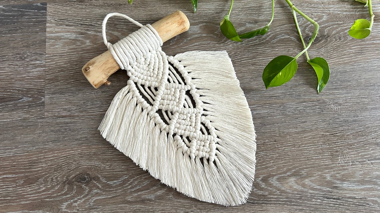 DIY Small Macrame Leaf Wall Hanging - Tutorial for Beginners - How to ...