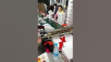 Manual feeder paper gluing machine/