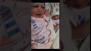 Are baba ese rone ka nhi ??#cutebaby #shortvideo #twins #babygirl #shots #papakipari