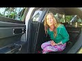 Entitled Aunt With 7-Year-Old in Car Refuses to Stop for Police
