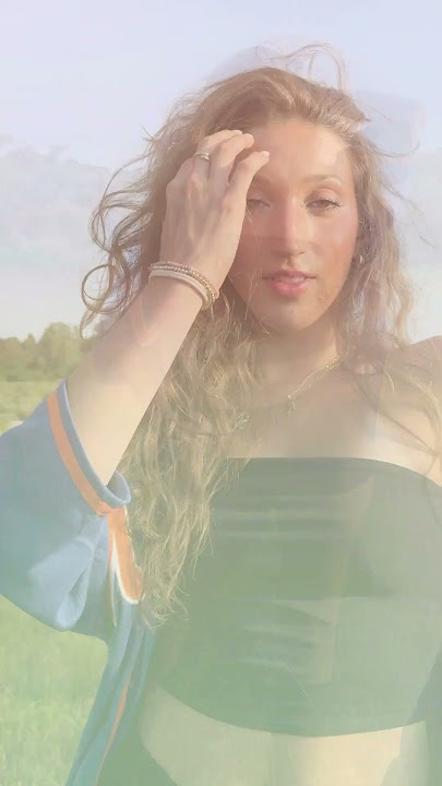 imageAMB Photoshoots | Outstanding in her field