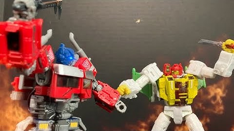 Optimus Prime VS Jhiaxus - Transformer Stop Motion