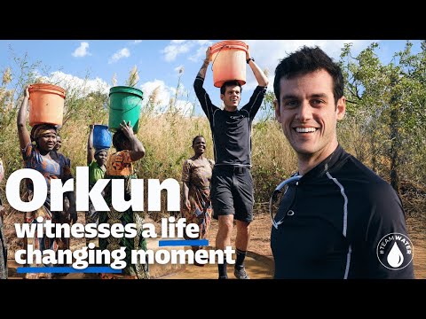 Global YouTuber @orkunisitmak witnesses the power of clean water in Zambia | #teamwater