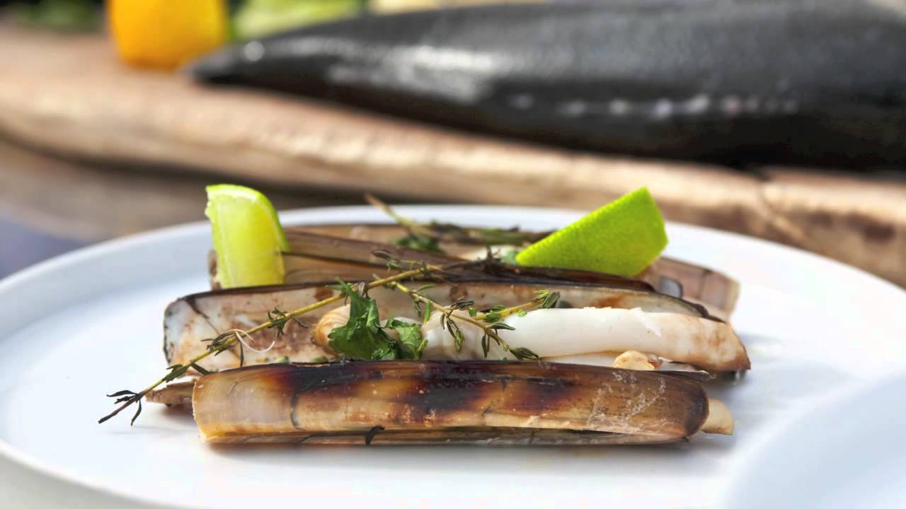 Big Green Egg - YouTube