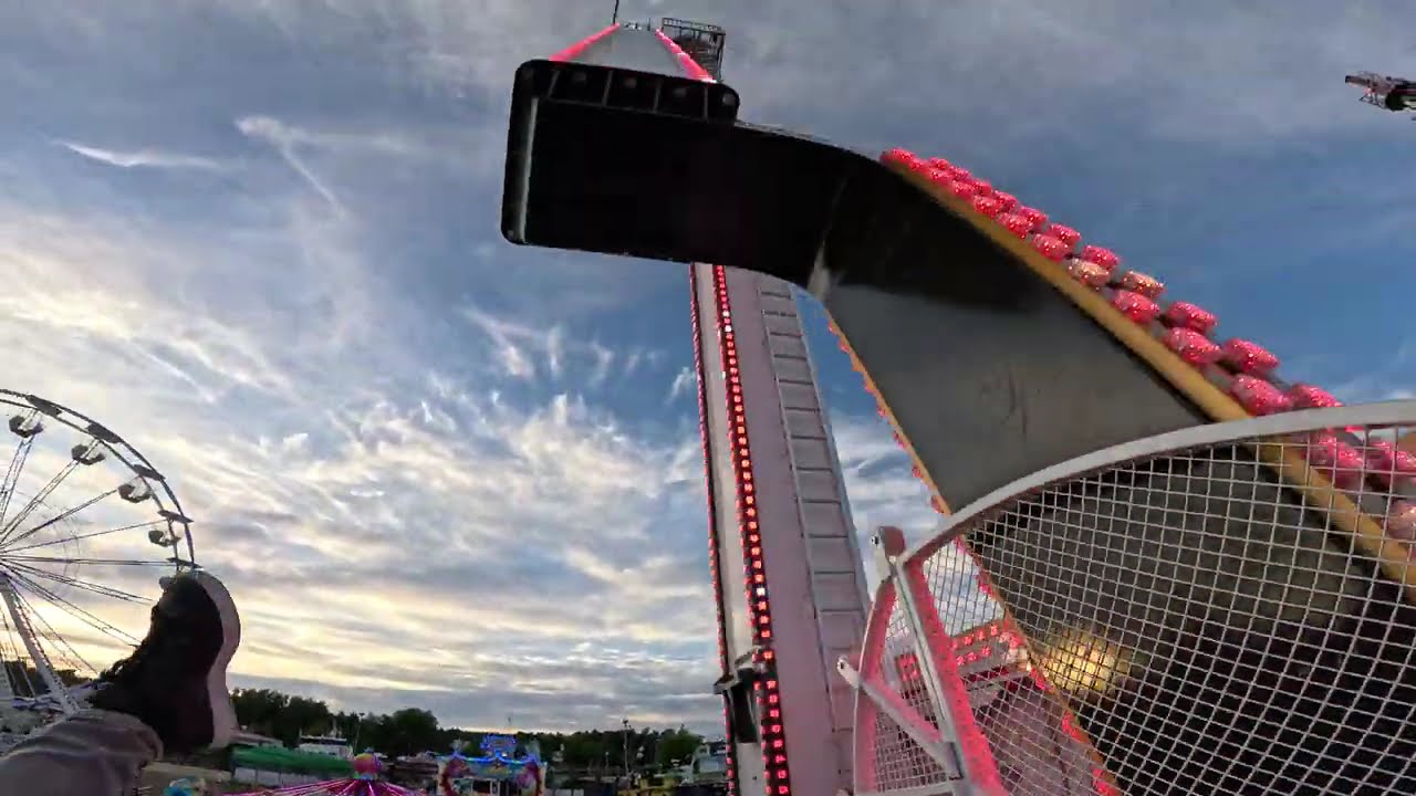 Lunapark Jan Novy - karuzela Gladiator Booster on ride 1 Łeba 2025