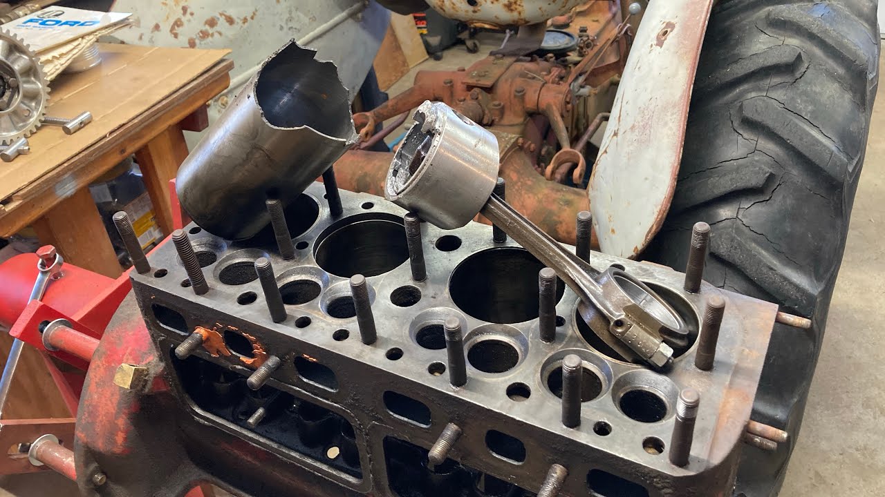 Можно ли спасти этот двигатель Ford 2N??? Последний проект мастерской Сквочча-старшего