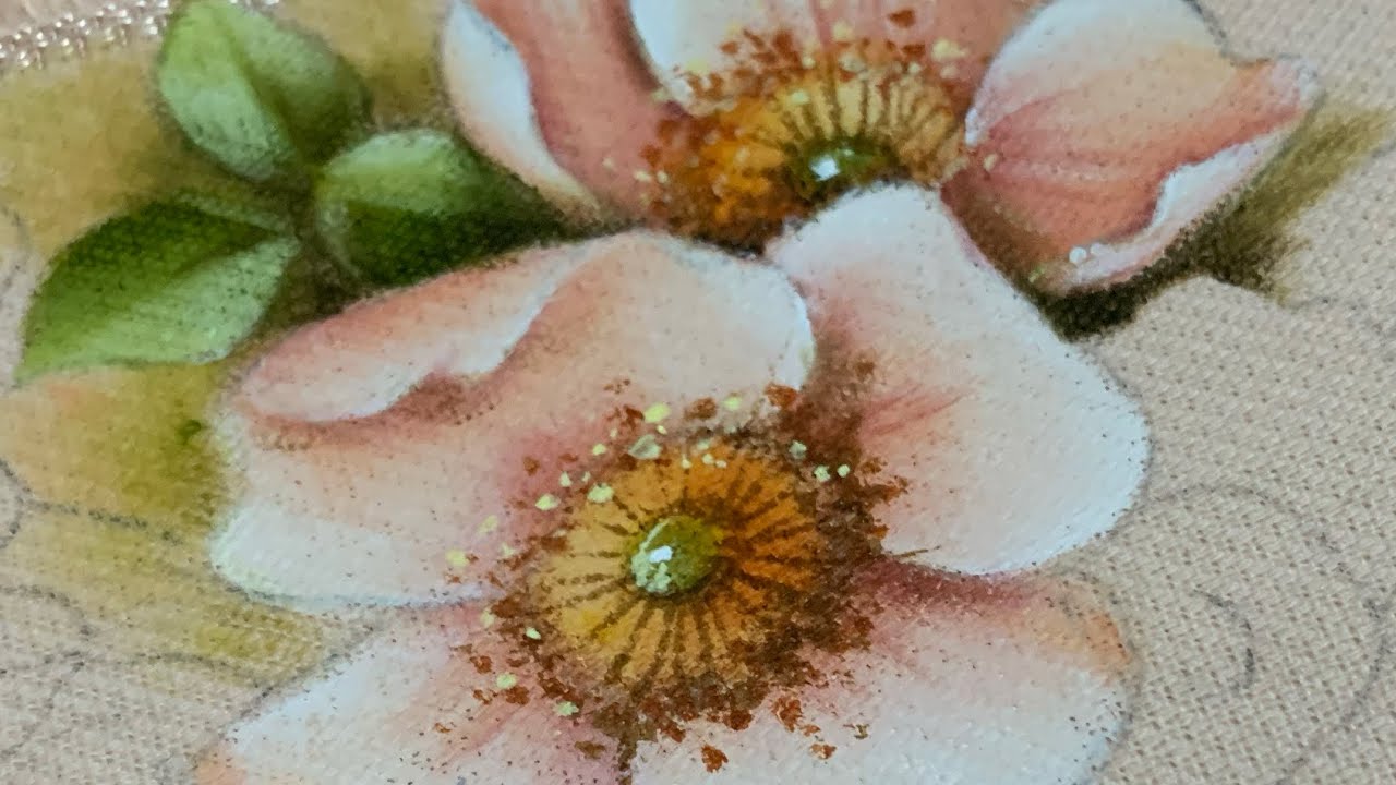 Rosas Silvestre e pássaro (pintura em toalha)