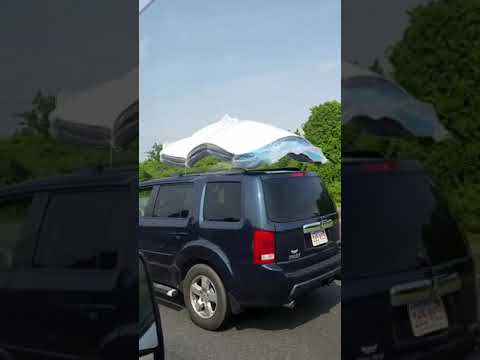 Video: Er det ulovlig å feste en madrass til bilen din?