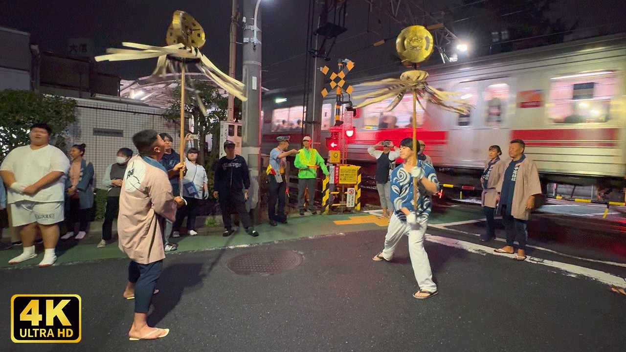 【 お会式 】纏振りと団扇太鼓で商店街が喧騒に包まれる！　品川区荏原町 法蓮寺