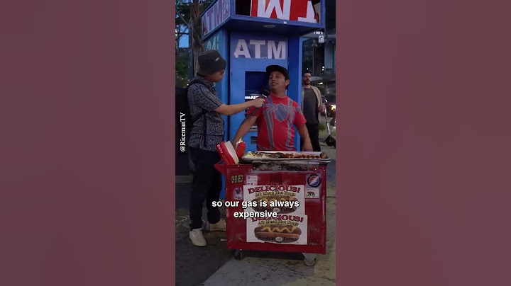 How much do LA Hot Dog vendors make? 🌭 #shorts