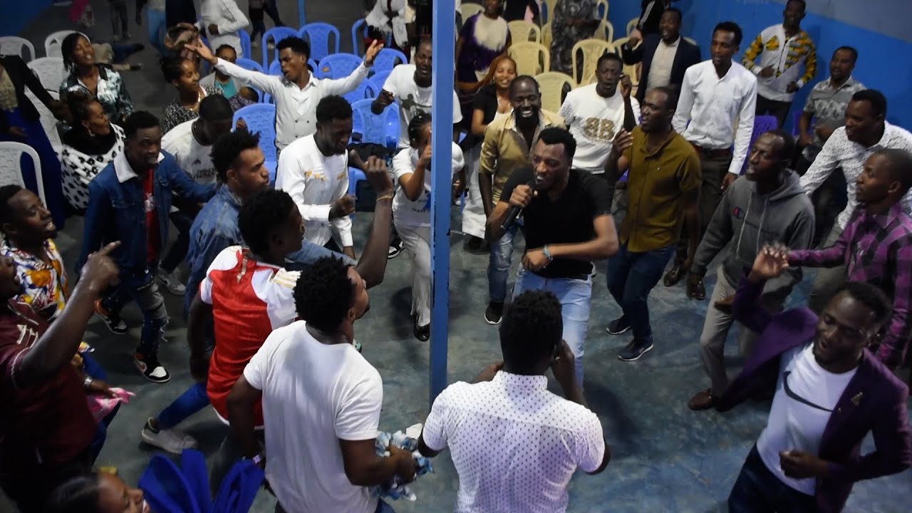 አምልኮ// ህያው አምልኮ ለህያው አምላክ///ከአብረሃም ጋዮ  ጋር ስምታችሁ ተባረኩበት።