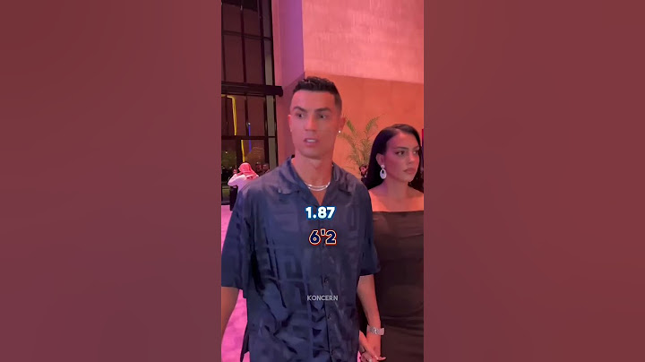 Who is the tallest footballer in the world? 🤔