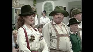 Benny Hill - Kabaret Hill's Angels (1989)