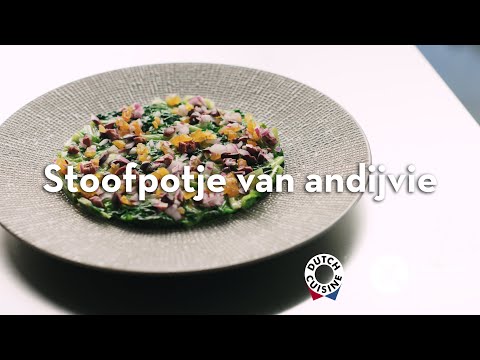 Video: Hoe Om Brotolu In Romerige Jogurtsous Met Seekos En Groente Te Maak
