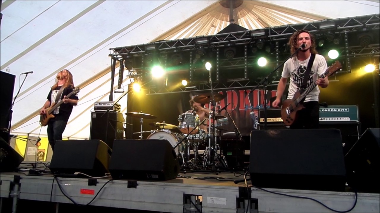 An Evening With Knives with Thoughts & Regrets@Roadkill, Waarschoot