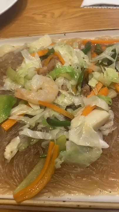 Craving pansit at KUYA J @SMTARLAC