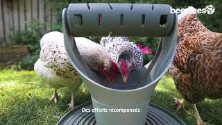 Mangeoire Pour Volailles Play And Snack Tower Plastique Recyclé De Beeztees - Présentation