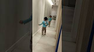 Umay Lcw Kabininde Dans Etti