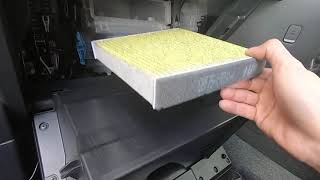 タントカスタム(LA600)のエアコンフィルターの交換方法。