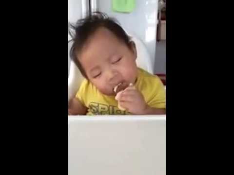 sleeping-baby-funny-videos-ever-seen-funniest-hilarious-must-watch