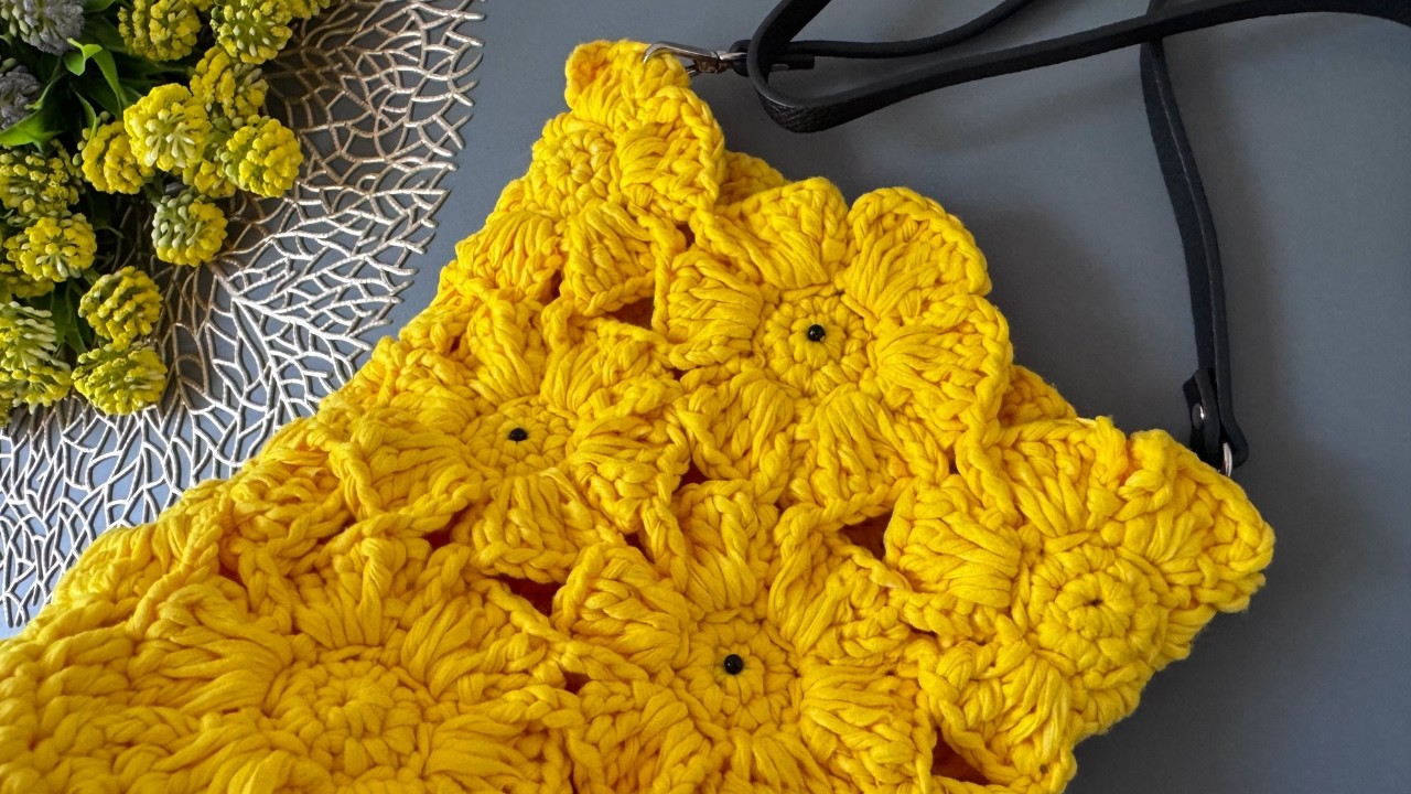 Все ищут как связать цветочную сумку из рафии за 1 вечер! Вязание крючком
