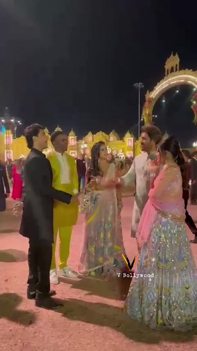 MS Dhoni Meets Shah Rukh Khan Son Aryan Khan At Anant Ambani Pre - Wedding Bash Inside Video