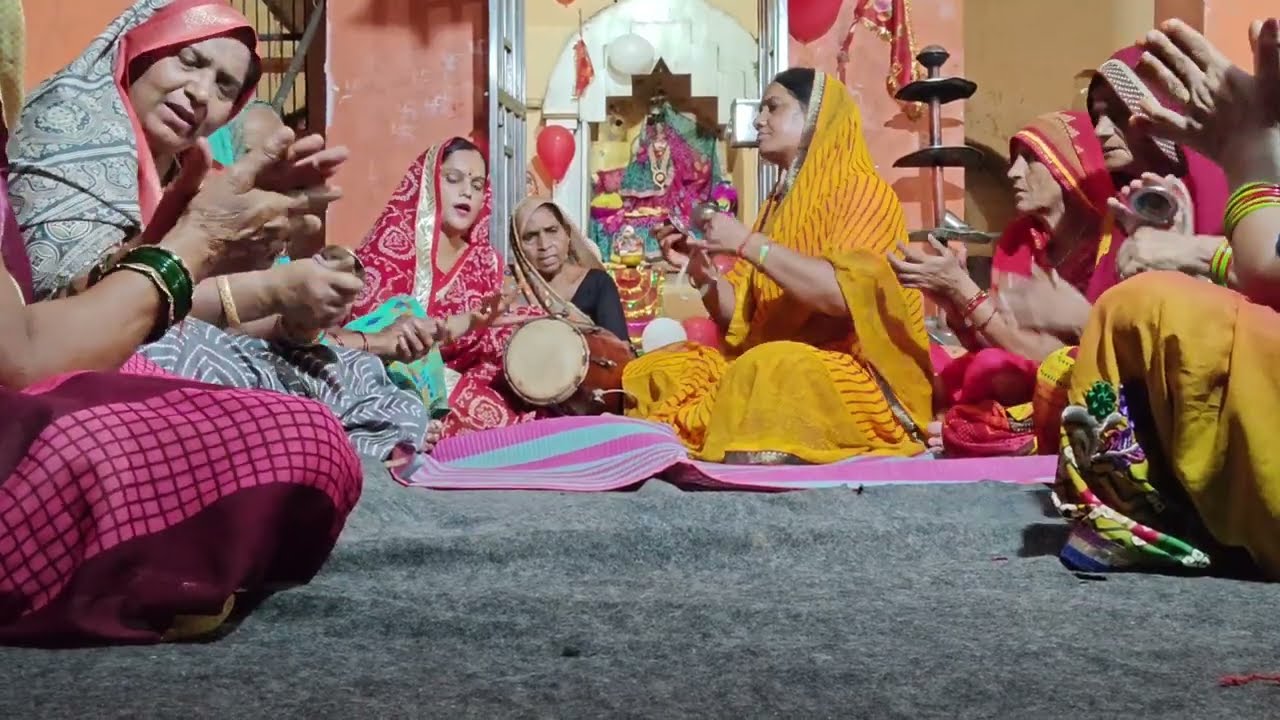 🌸 धरती के भार उतरे है कहा गए द्वारका वाले है 🌸ललिता मधुरिमा भक्ति #krishnabhajan #DwarkaBhajan