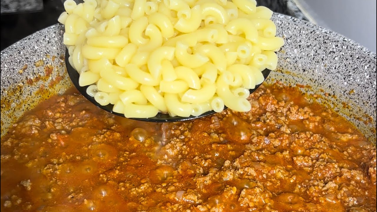 ÇOK KOLAY VE LEZZETLİ Kıymalı Makarna Tarifi Nasıl Yapılır? ÇOK KOLAY VE LEZZETLİ Kıymalı Makarna Tarifi Nasıl Yapılır?