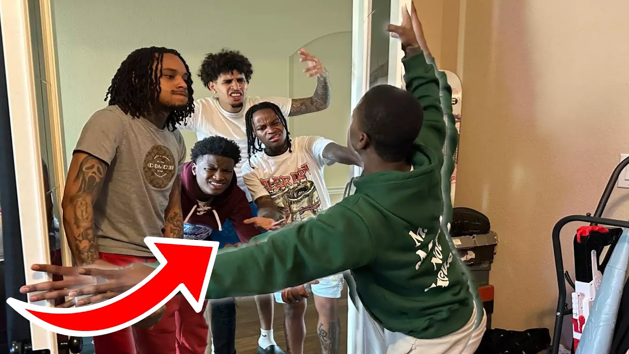 SLAMMING DOORS PRANK ON THE GANG  *Jazz didnt like this* 😂