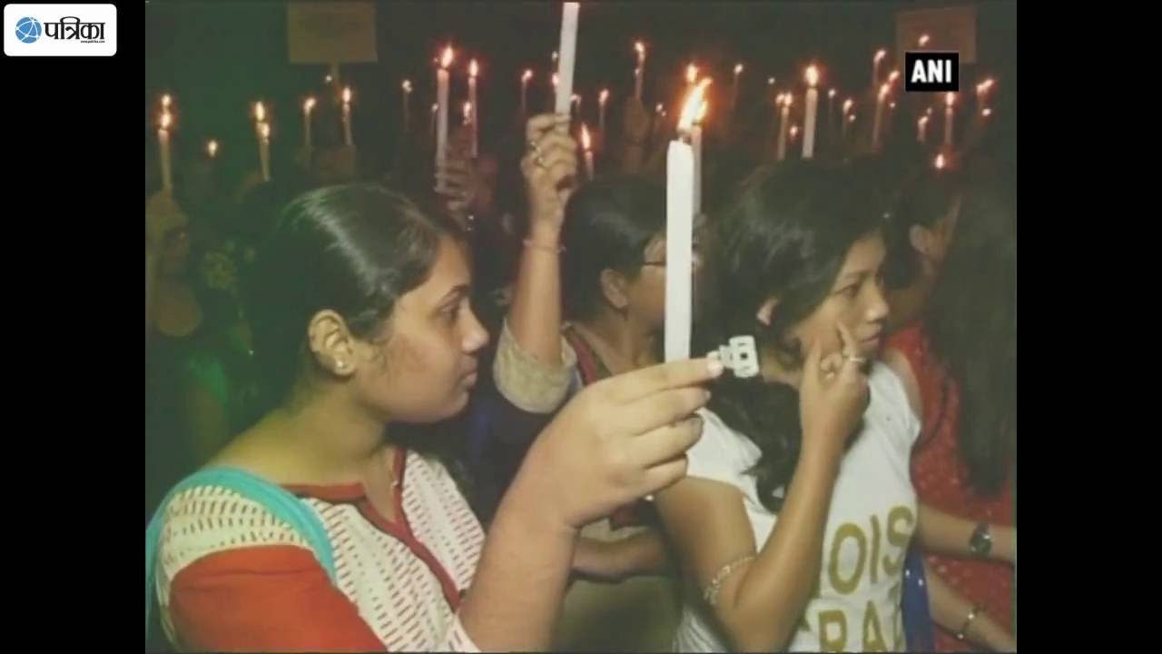 Students Take Out Candle Rally To Mourn Soldiers Of Uri Attack