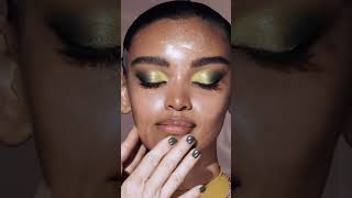 The most mesmerizing GREEN SMOKEY EYE you'll see today!