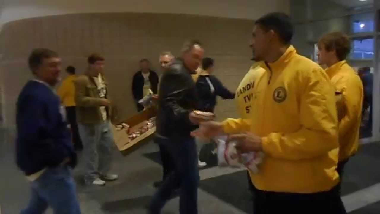 2015 Jan 25 Pitt vs Louisville Shearers Chips hand out after game YouTube