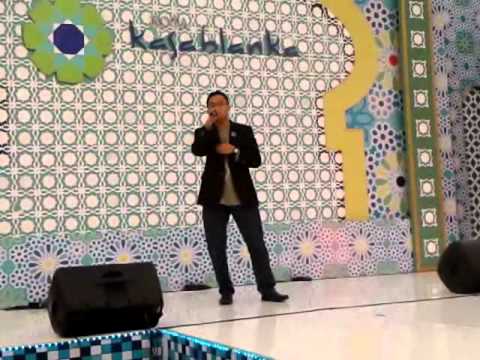 Luthfi - Tiada Beban Tanpa Pundak (Top 5 Grand Finalists Solo Religi 2012) Kota Kasablanka, Jakarta