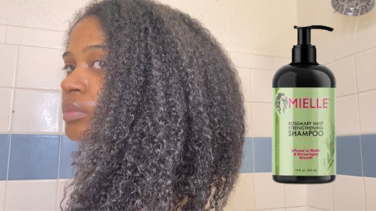 Trying The Mielle Organics Rosemary & Mint Strengthening Shampoo | No
