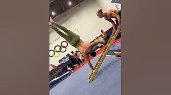 Gravity Shift - Human Flag on a moving ladder!