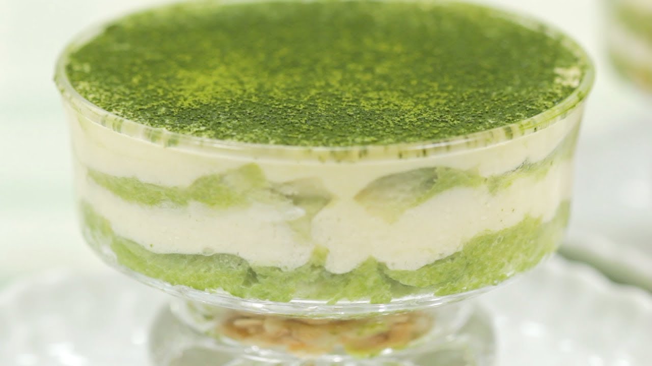 Green Tea Tiramisu Recipe (Irresistible Matcha Italian Cake with NO Heavy Cream) | Cooking with Dog