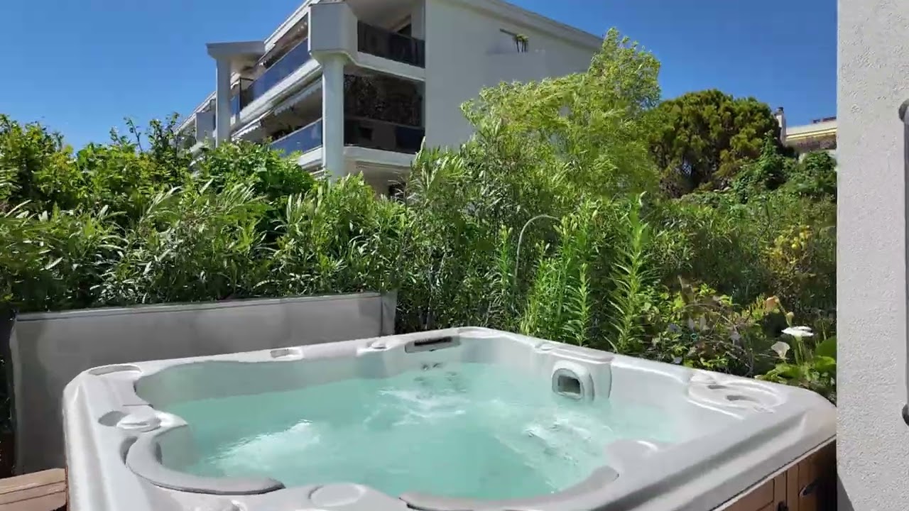 NICE - Cimiez Appartement avec jardin et jacuzzi