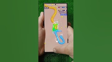 How to play mobile games on the phone? Snake Clash 🎮2 #gameplay #funny #magic #tutorial #shorts