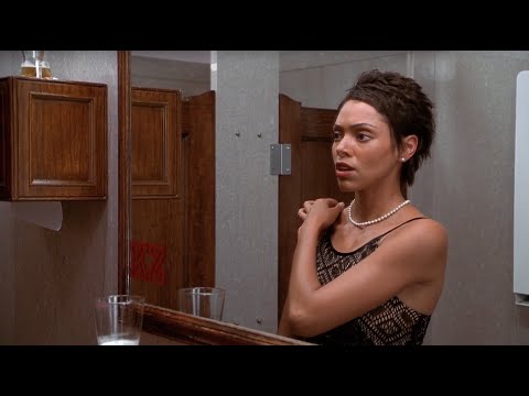 Senseless (1998) / Tanya takes a monster dump