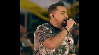 Leonardo indo pra Fortaleza/CE, pra fazer a live cabaré com Gustavo Lima e Xand Avião (1)